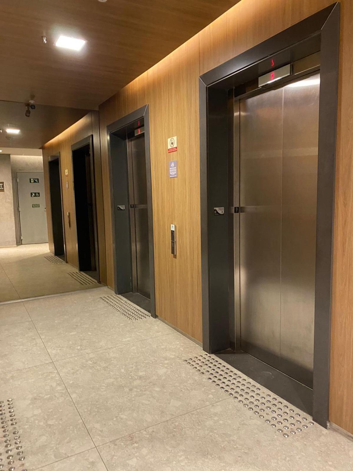 Apartamento St 1003 Luxo -centro, Piscina, Academia, Sala Reuniao Rio de Janeiro